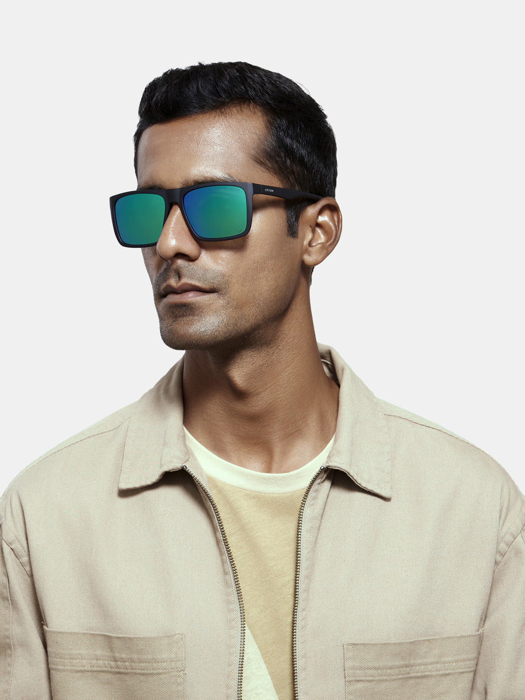 op 10197 c01 57 dreamcrest mirror men