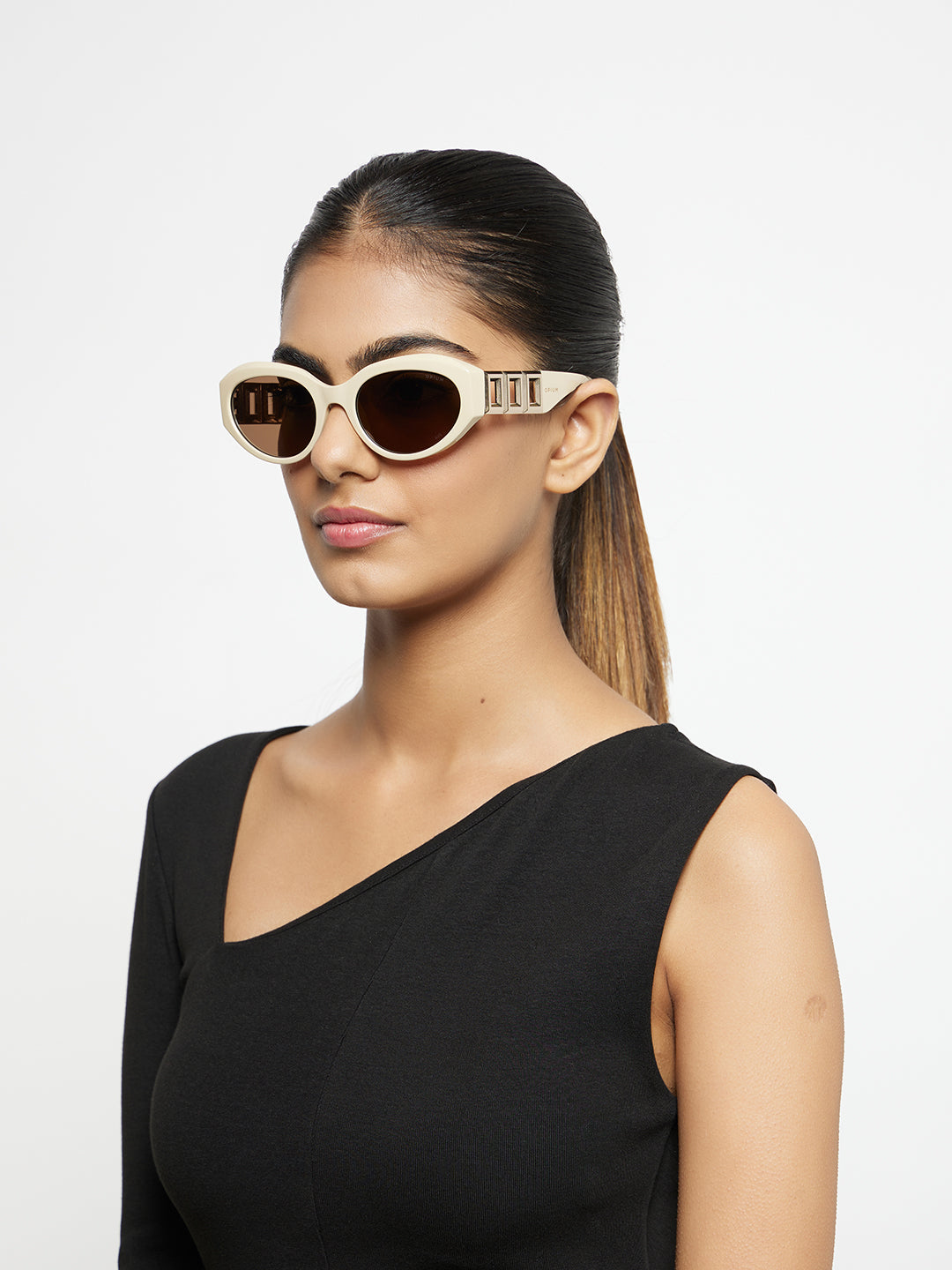 op 10226 c04 54 zoey brown women