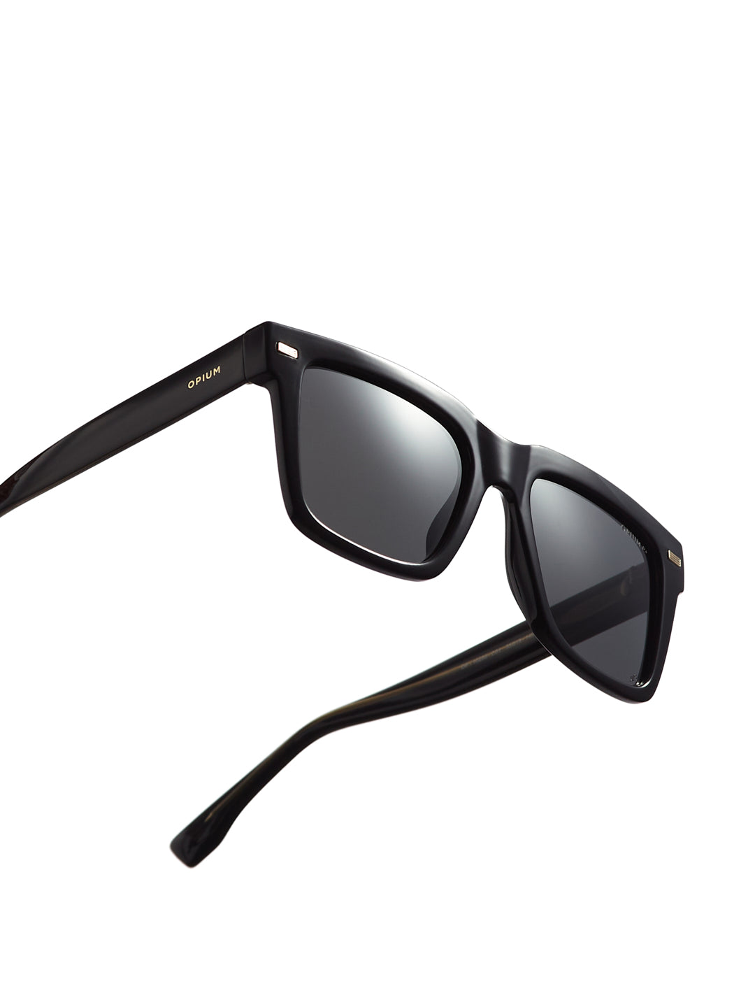 op 10260 c01 53 eternal grey men