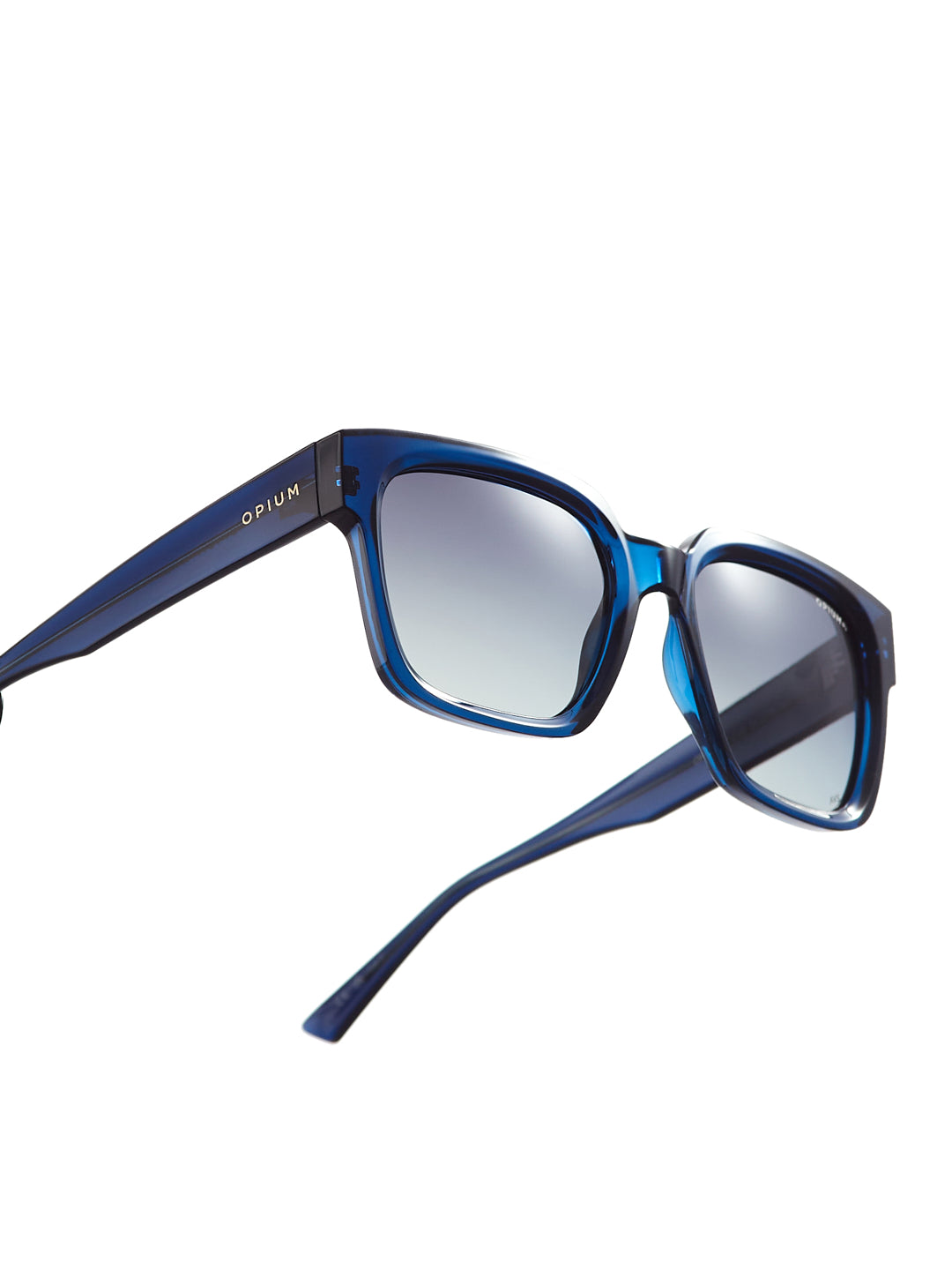 op 10277 c05 54 genesis smoke men