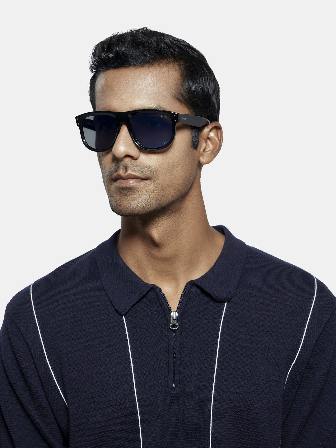 op 10283 c01 56 gateway mirror men