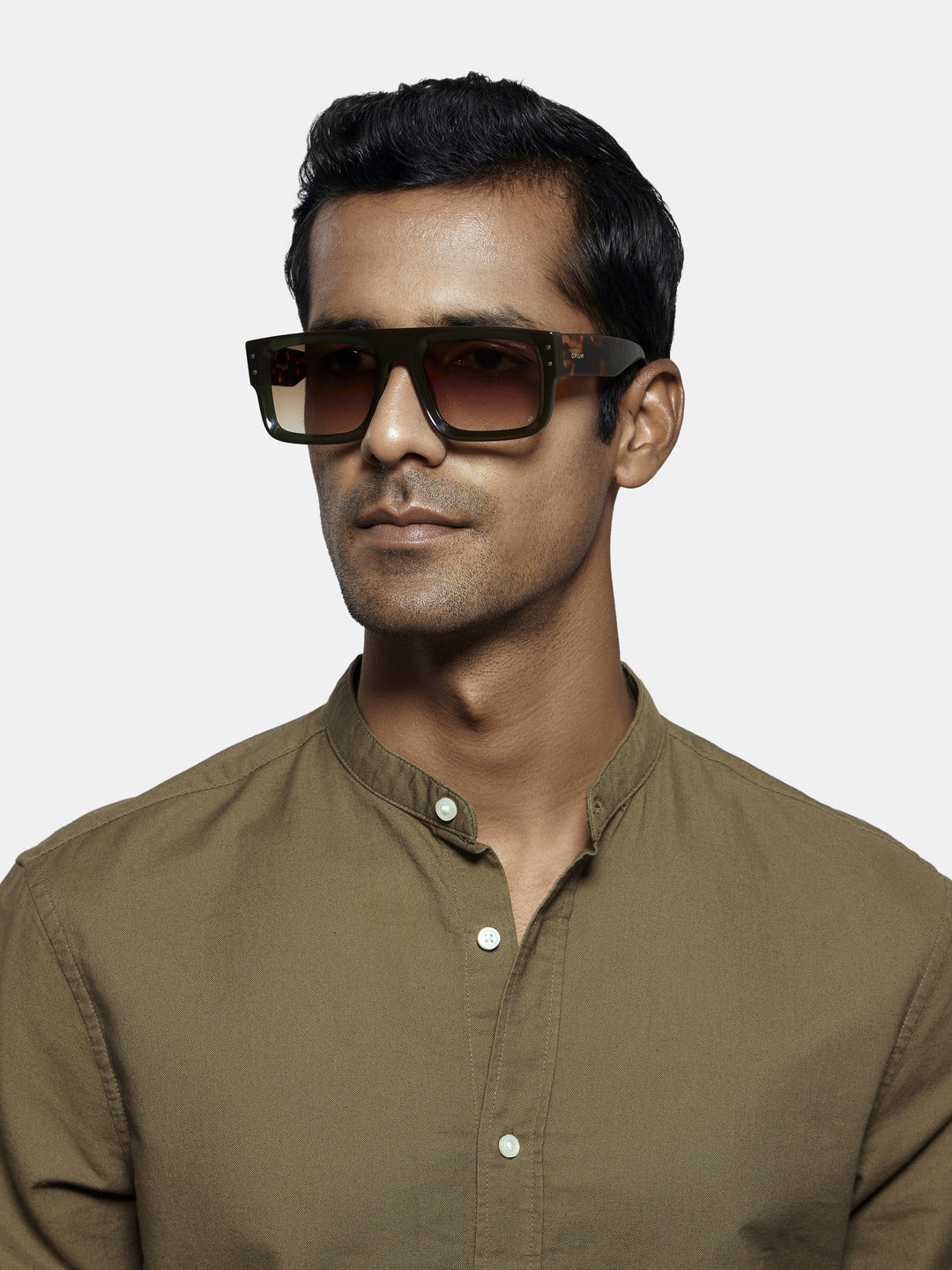 op 10281 c03 54 route 66 brown men