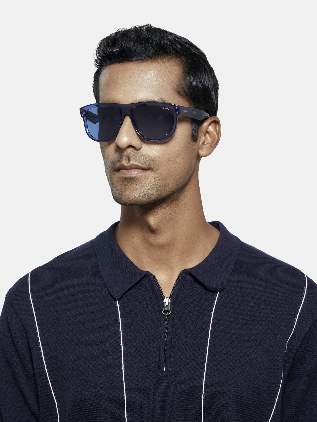 op 10283 c04 56 gateway blue men